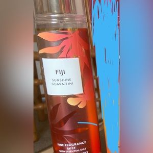 Bath and body works body spray